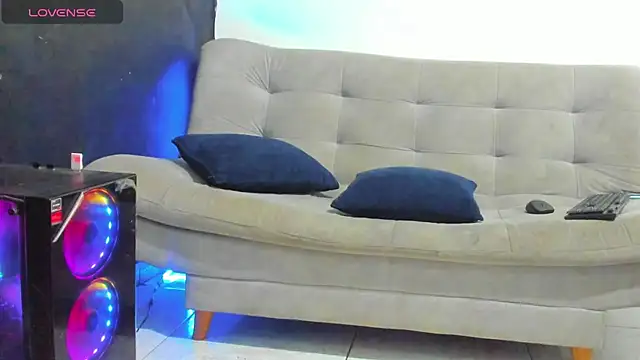 electraaxx online show from 10/21/25, 04:02