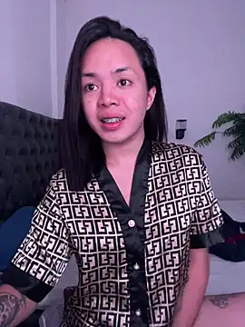 SweetCheska19 online show from 04/16/26, 07:09