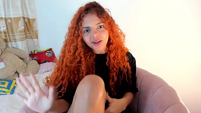 ValienteGirl  online show from 01/02/25, 02:02