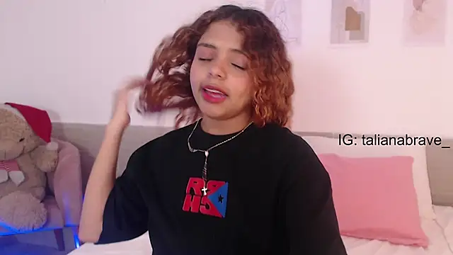 ValienteGirl  online show from 03/02/25, 04:28