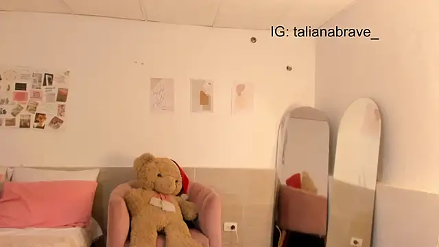 ValienteGirl  online show from 10/05/25, 03:05