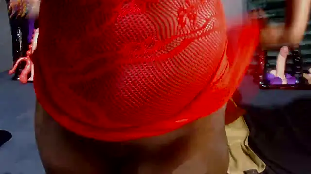 DarkNSpicy4U online show from 10/06/25, 03:37