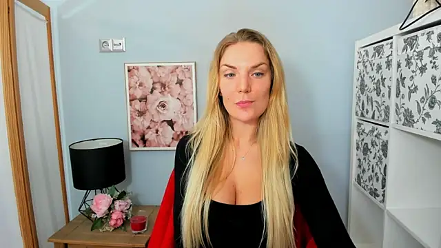 Snapshot of AulloraHoney chatting on 02/14/25, 06:40 AulloraHoney online show from 02/14/25, 06:40