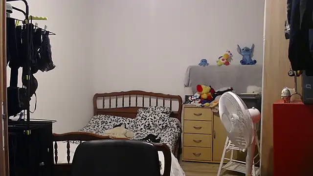 steph19x5 online show from 11/15/25, 09:39