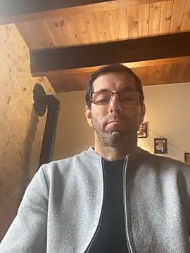 steph19x5 online show from 11/16/25, 08:53