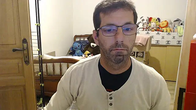 Snapshot of steph19x5 chatting on 06/24/26, 11:31 steph19x5 online show from 06/24/26, 11:31