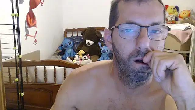 Snapshot of steph19x5 chatting on 07/14/26, 03:18 steph19x5 online show from 07/14/26, 03:18