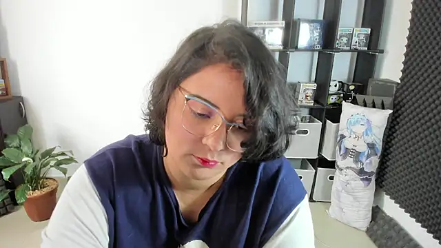 aika-dreams online show from 01/05/25, 03:45