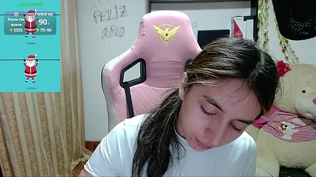 Snapshot of Maggie_Fox3 chatting on 01/02/25, 01:38 Maggie Fox3 online show from 01/02/25, 01:38