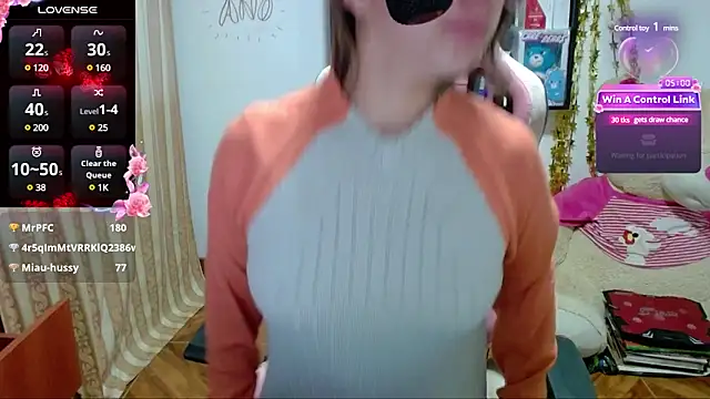 Snapshot of Maggie_Fox3 chatting on 01/06/25, 06:47 Maggie Fox3 online show from 01/06/25, 06:47