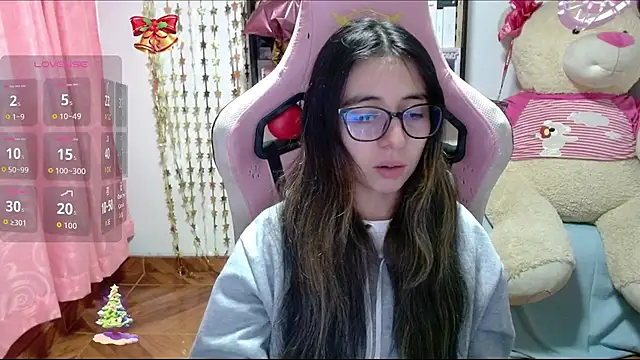 Snapshot of Maggie_Fox3 chatting on 11/24/25, 02:22 Maggie Fox3 online show from 11/24/25, 02:22