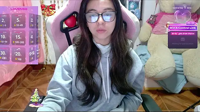 Snapshot of Maggie_Fox3 chatting on 12/14/25, 12:49 Maggie Fox3 online show from 12/14/25, 12:49