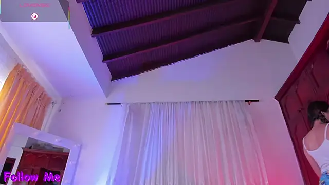 perla hott1 online show from 12/20/25, 02:35