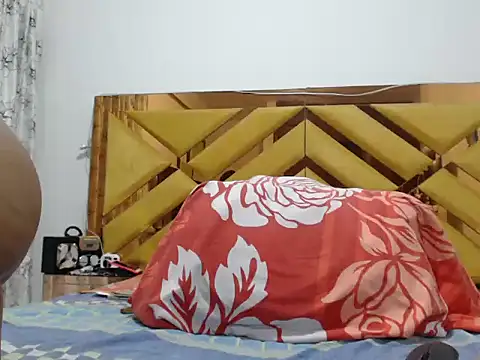 Snapshot of SashaMacgregor chatting on 02/28/25, 11:23 SashaMacgregor online show from 02/28/25, 11:23