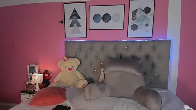 LEXA MURPHY online show from 10/22/25, 02:45