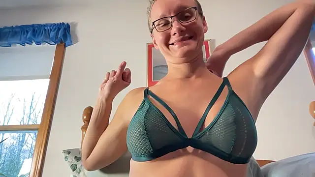 LeahWilde online show from 04/02/26, 04:26