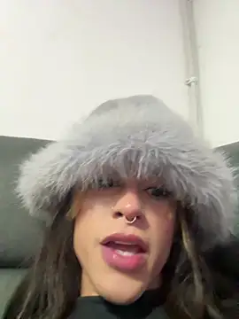 Snapshot of stormytt_ chatting on 12/28/24, 12:36 stormytt online show from 12/28/24, 12:36