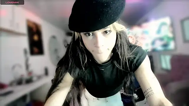 Snapshot of stormytt_ chatting on 02/19/25, 09:28 stormytt online show from 02/19/25, 09:28