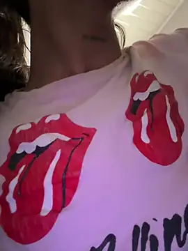 Snapshot of stormytt_ chatting on 03/23/25, 07:42 stormytt online show from 03/23/25, 07:42