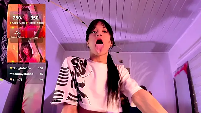 Snapshot of stormytt_ chatting on 09/27/25, 12:54 stormytt online show from 09/27/25, 12:54