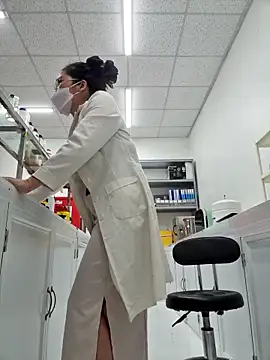 Snapshot of HinaLovely chatting on 02/11/26, 06:40 HinaLovely online show from 02/11/26, 06:40