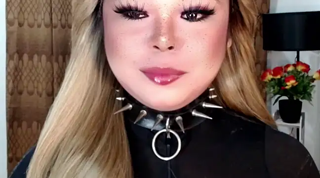 Snapshot of Mistress_DOMnicaaxx chatting on 03/23/25, 03:10 Mistress DOMnicaaxx online show from 03/23/25, 03:10