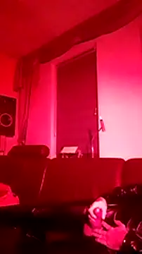 Snapshot of Crystalbitchx chatting on 01/18/25, 03:53 Crystalbitchx online show from 01/18/25, 03:53