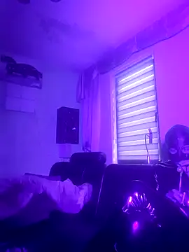 Crystalbitchx online show from 10/19/25, 06:58