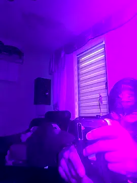 Snapshot of Crystalbitchx chatting on 11/01/25, 06:26 Crystalbitchx online show from 11/01/25, 06:26