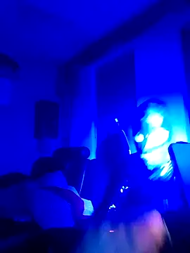 Snapshot of Crystalbitchx chatting on 12/22/25, 12:29 Crystalbitchx online show from 12/22/25, 12:29