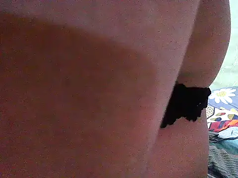 Snapshot of Alora-shine chatting on 03/22/25, 06:11 Alora-shine online show from 03/22/25, 06:11