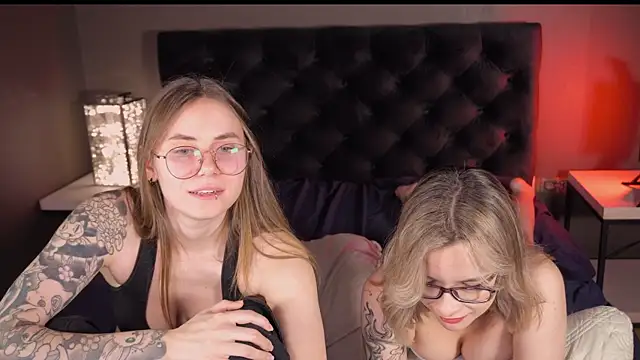 Snapshot of _AnnaStark_ chatting on 01/31/25, 10:10 AnnaStark online show from 01/31/25, 10:10