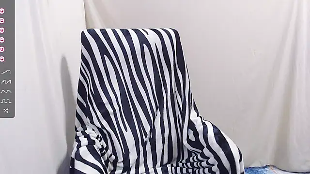 Snapshot of AkinLocal chatting on 03/21/25, 01:56 AkinLocal online show from 03/21/25, 01:56