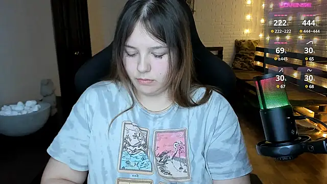 Snapshot of XNirvanaX chatting on 12/05/24, 03:04 XNirvanaX online show from 12/05/24, 03:04