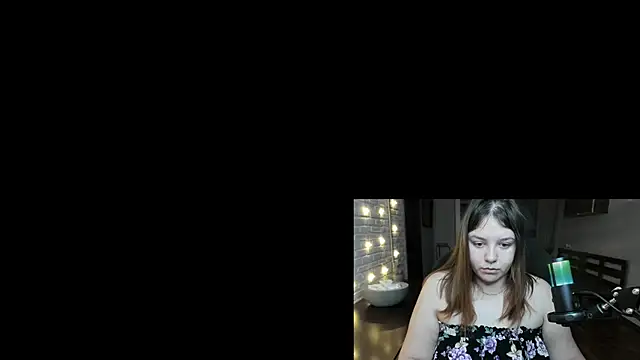 Snapshot of XNirvanaX chatting on 12/13/24, 01:37 XNirvanaX online show from 12/13/24, 01:37