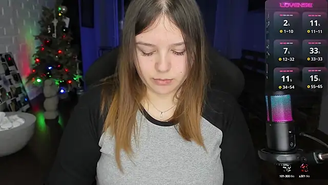 Snapshot of XNirvanaX chatting on 01/03/25, 11:12 XNirvanaX online show from 01/03/25, 11:12