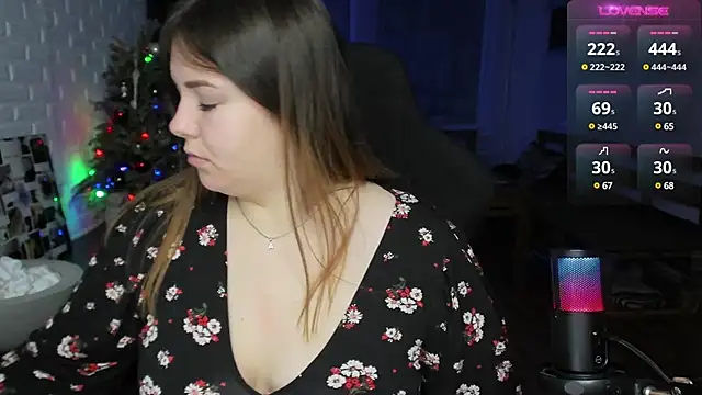 Snapshot of XNirvanaX chatting on 01/12/25, 10:54 XNirvanaX online show from 01/12/25, 10:54