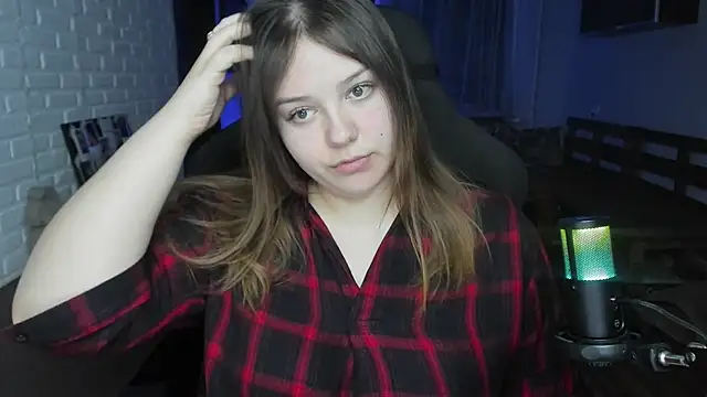 Snapshot of XNirvanaX chatting on 02/10/25, 02:19 XNirvanaX online show from 02/10/25, 02:19