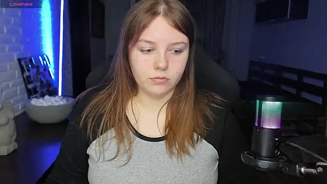 Snapshot of XNirvanaX chatting on 02/25/25, 02:25 XNirvanaX online show from 02/25/25, 02:25