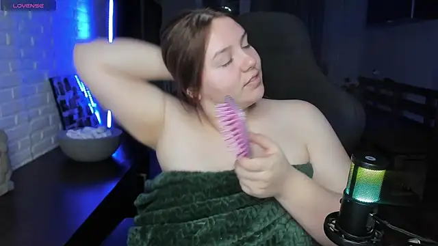 Snapshot of XNirvanaX chatting on 03/07/25, 02:46 XNirvanaX online show from 03/07/25, 02:46