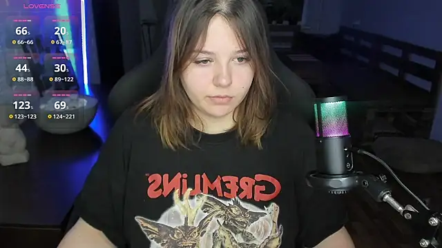 Snapshot of XNirvanaX chatting on 10/03/25, 02:41 XNirvanaX online show from 10/03/25, 02:41