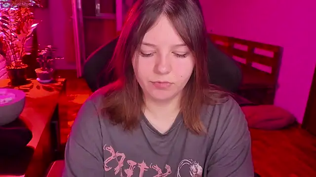 Snapshot of XNirvanaX chatting on 12/19/25, 03:57 XNirvanaX online show from 12/19/25, 03:57