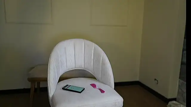 Irina Grant online show from 03/11/25, 06:43