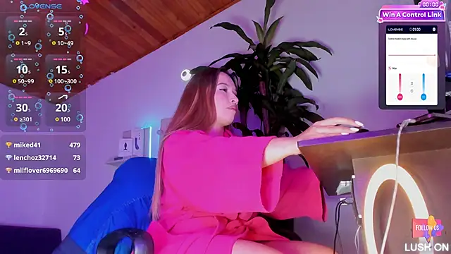  asscutebig  online show from 01/12/25, 09:19