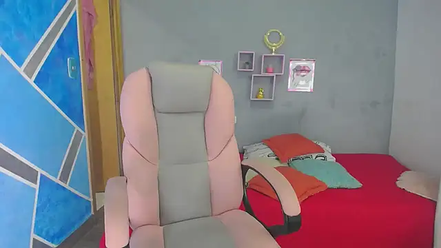 SexyLeilaa online show from 12/27/24, 03:09