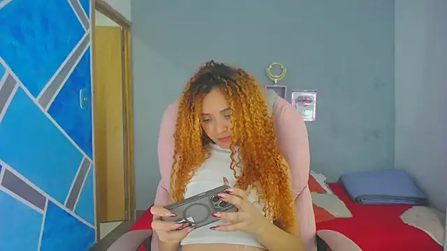 SexyLeilaa online show from 01/08/25, 06:09