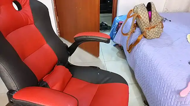 SexyLeilaa online show from 10/16/25, 02:45