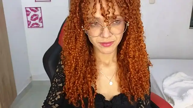 SexyLeilaa online show from 01/06/26, 02:04