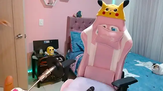 Luna Paris  online show from 12/17/24, 12:12