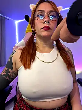 Luna Paris  online show from 12/01/25, 06:24